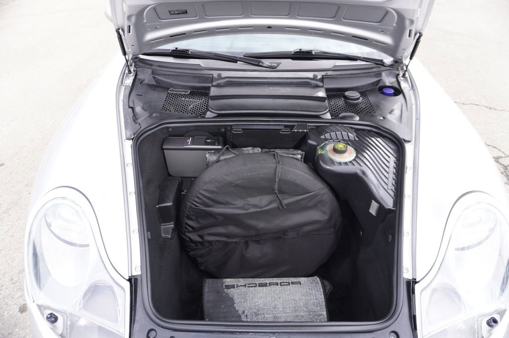 2001 Porsche 911 Carrera