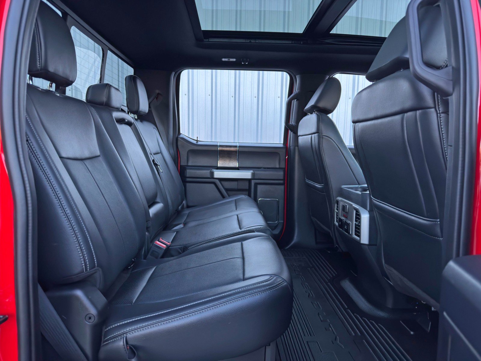 2022 Ford F250 Lariat