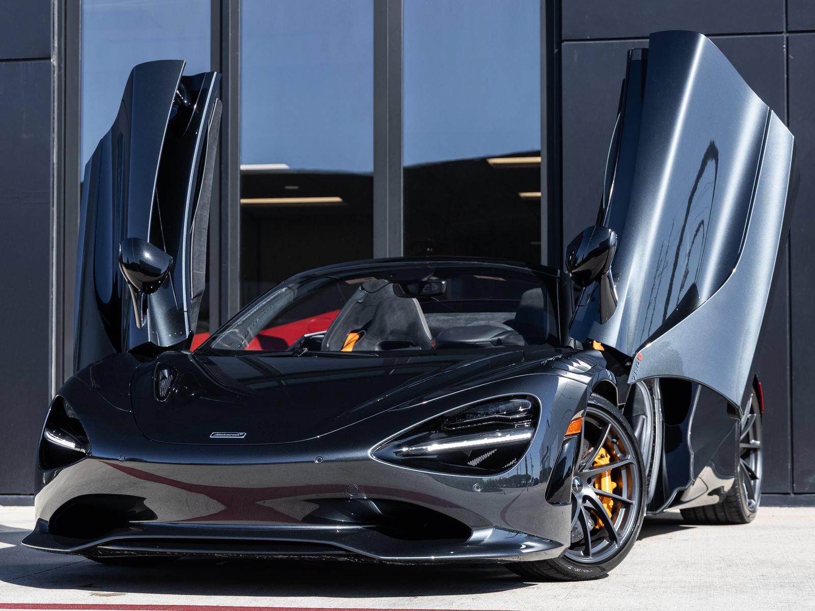 Used 2024 McLaren 750S Spider 2