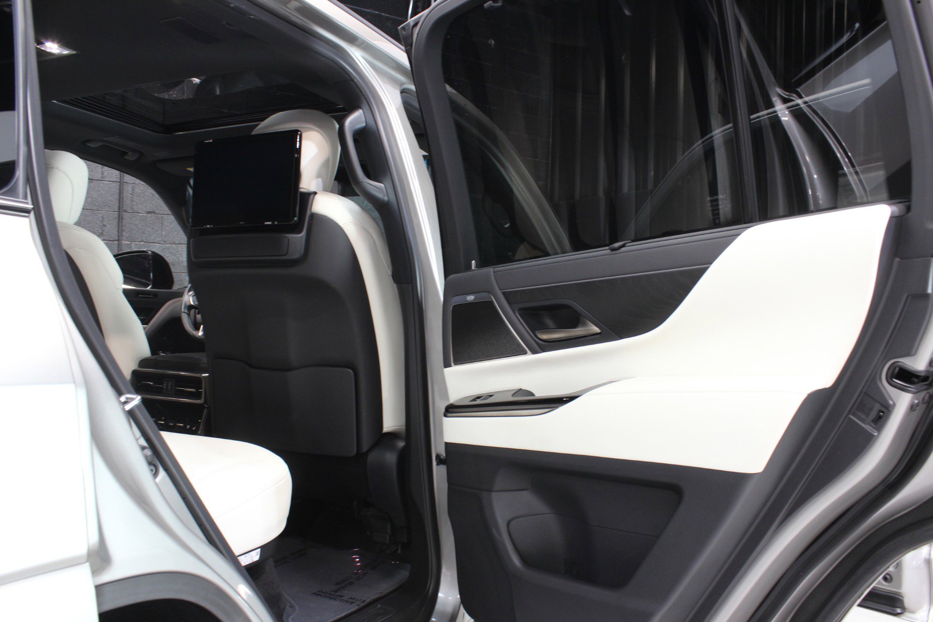 2023 Lexus LX 600 4WD