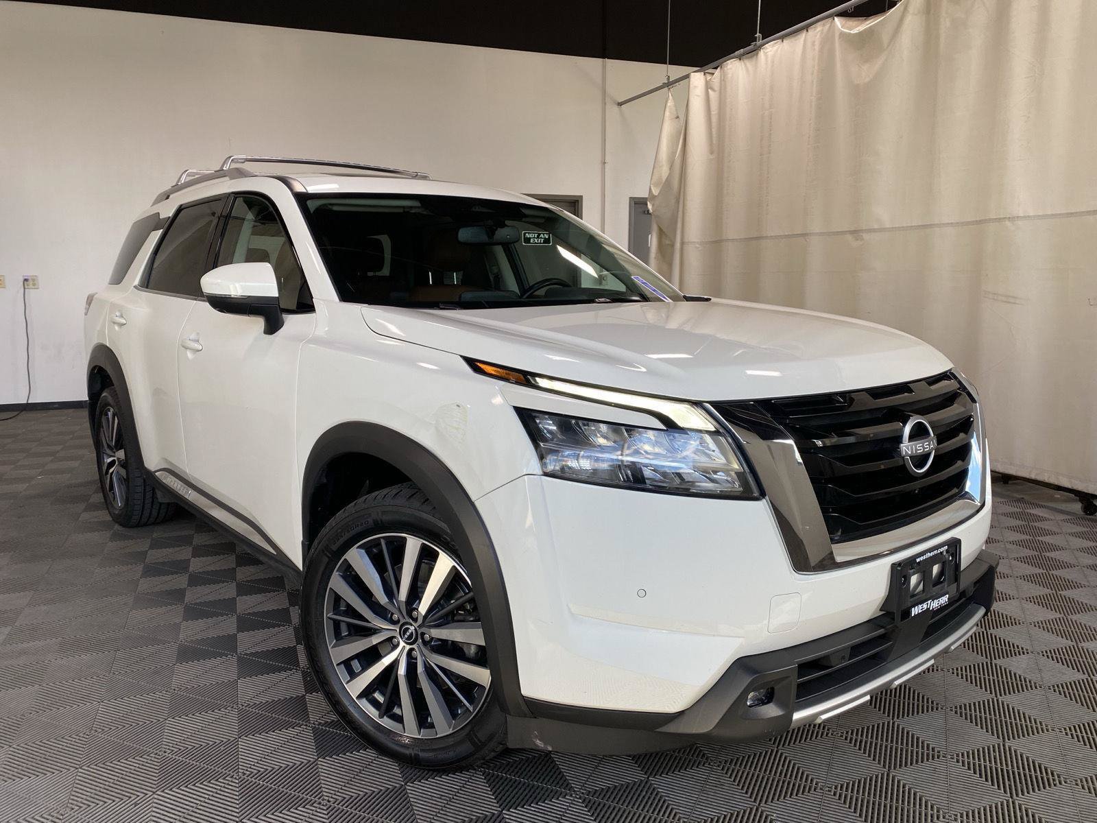 Used 2022 Nissan Pathfinder Platinum w/ Cargo Package