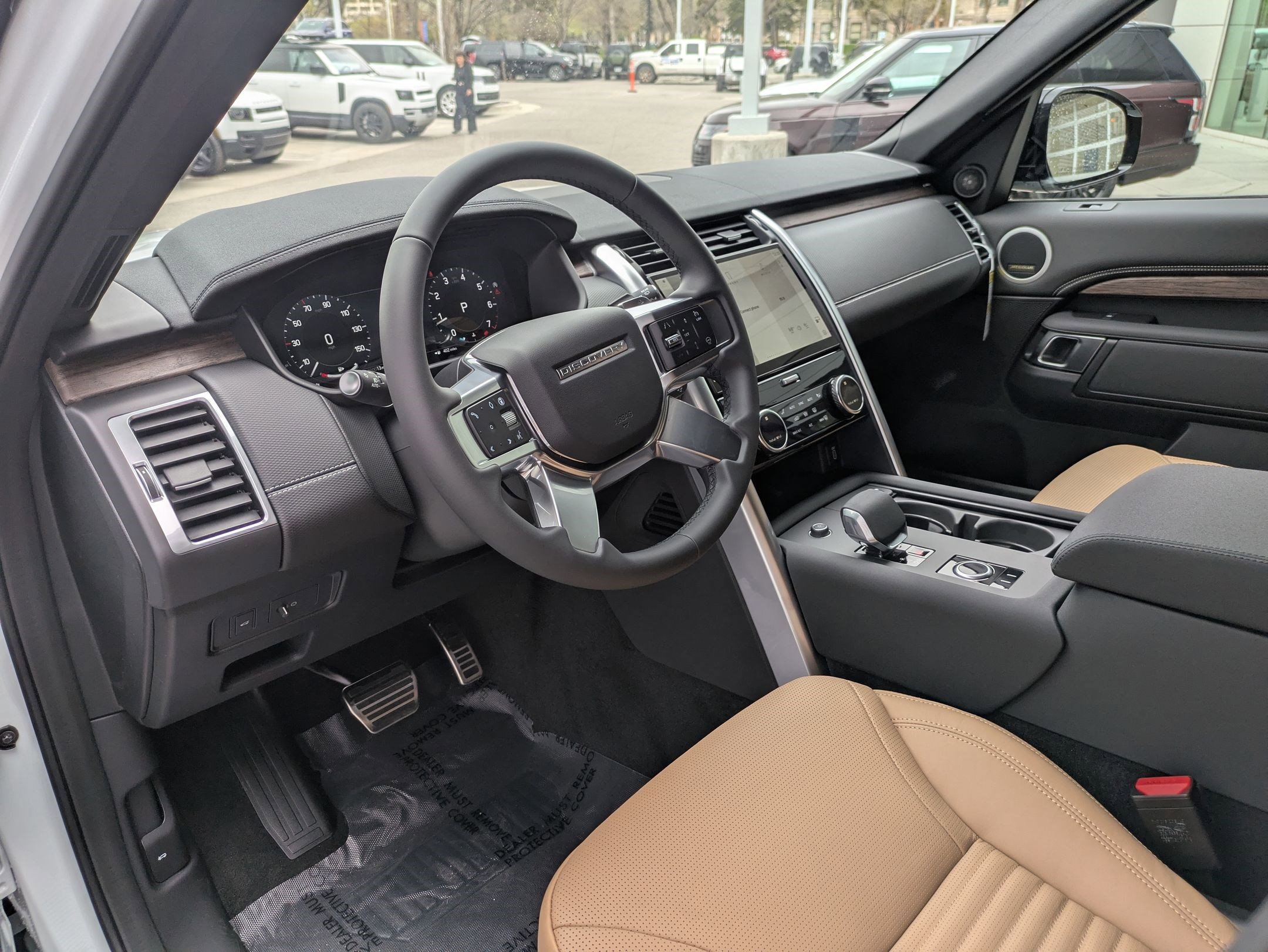 2026 Land Rover Discovery Dynamic SE