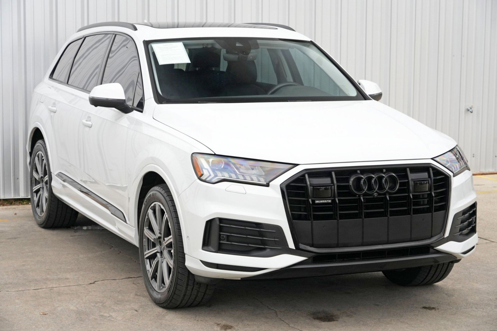 2022 Audi Q7 Premium Plus