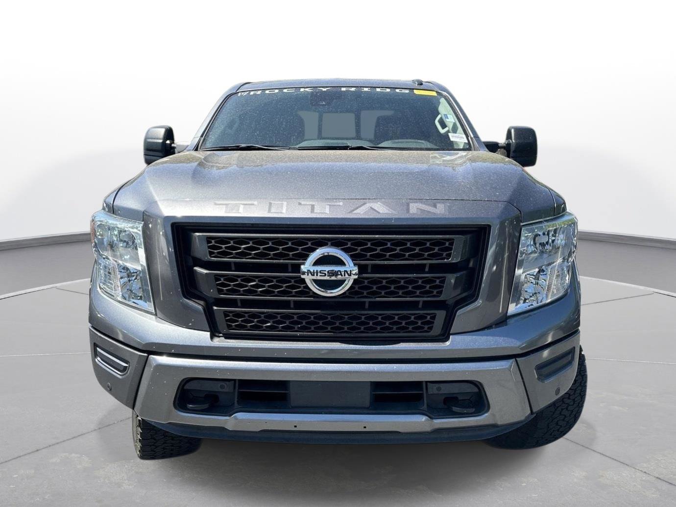 2021 Nissan Titan SV