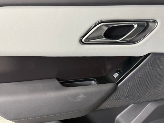 2026 Land Rover Range Rover Velar Dynamic SE