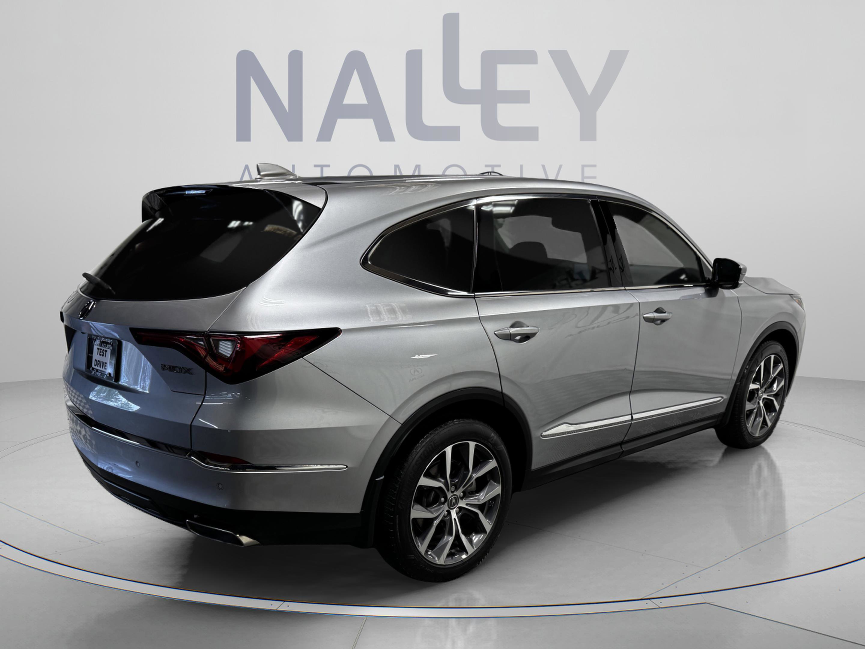 2023 Acura MDX FWD w/ Technology Package