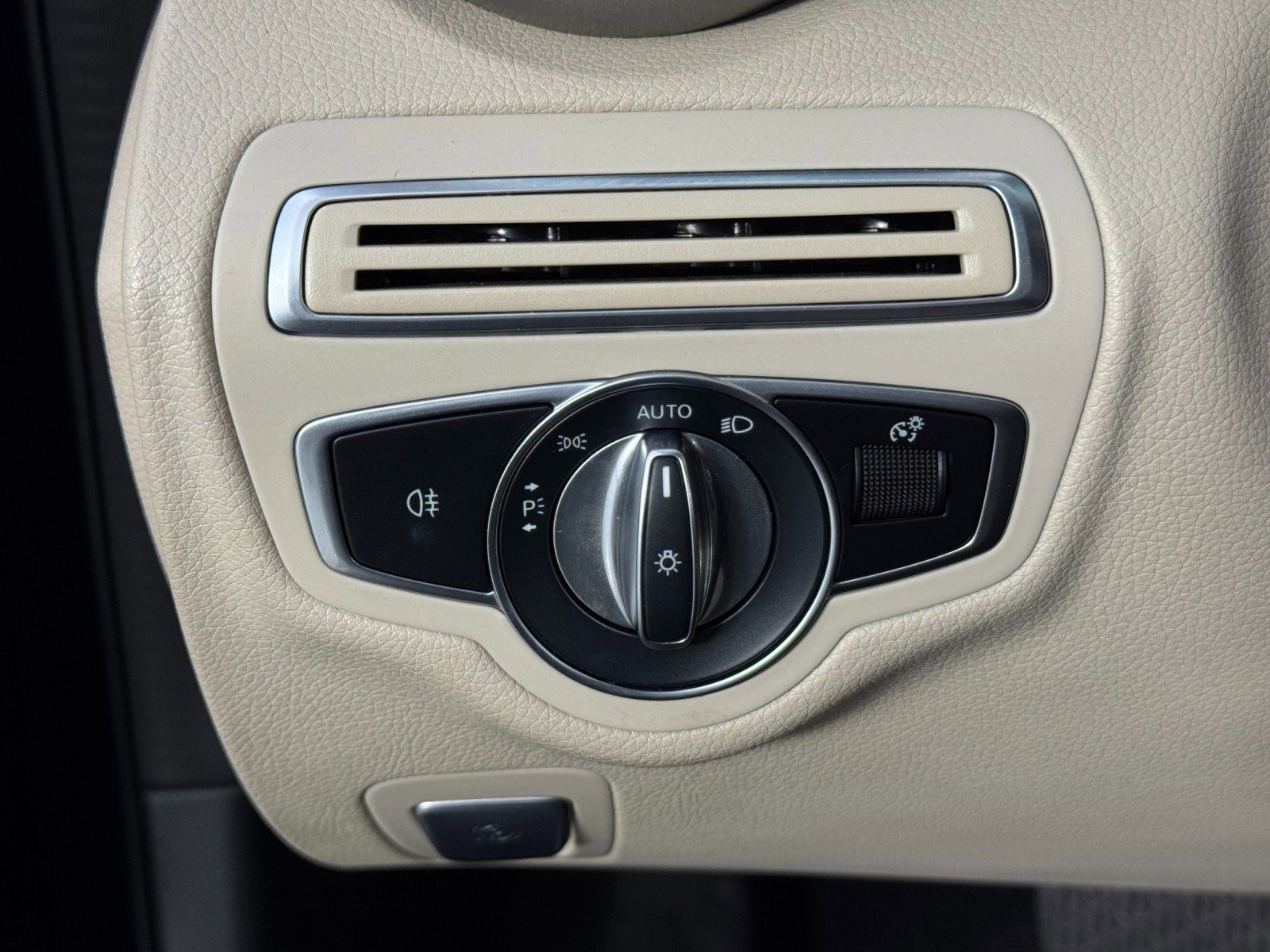 2021 Mercedes-Benz C 300 Sedan