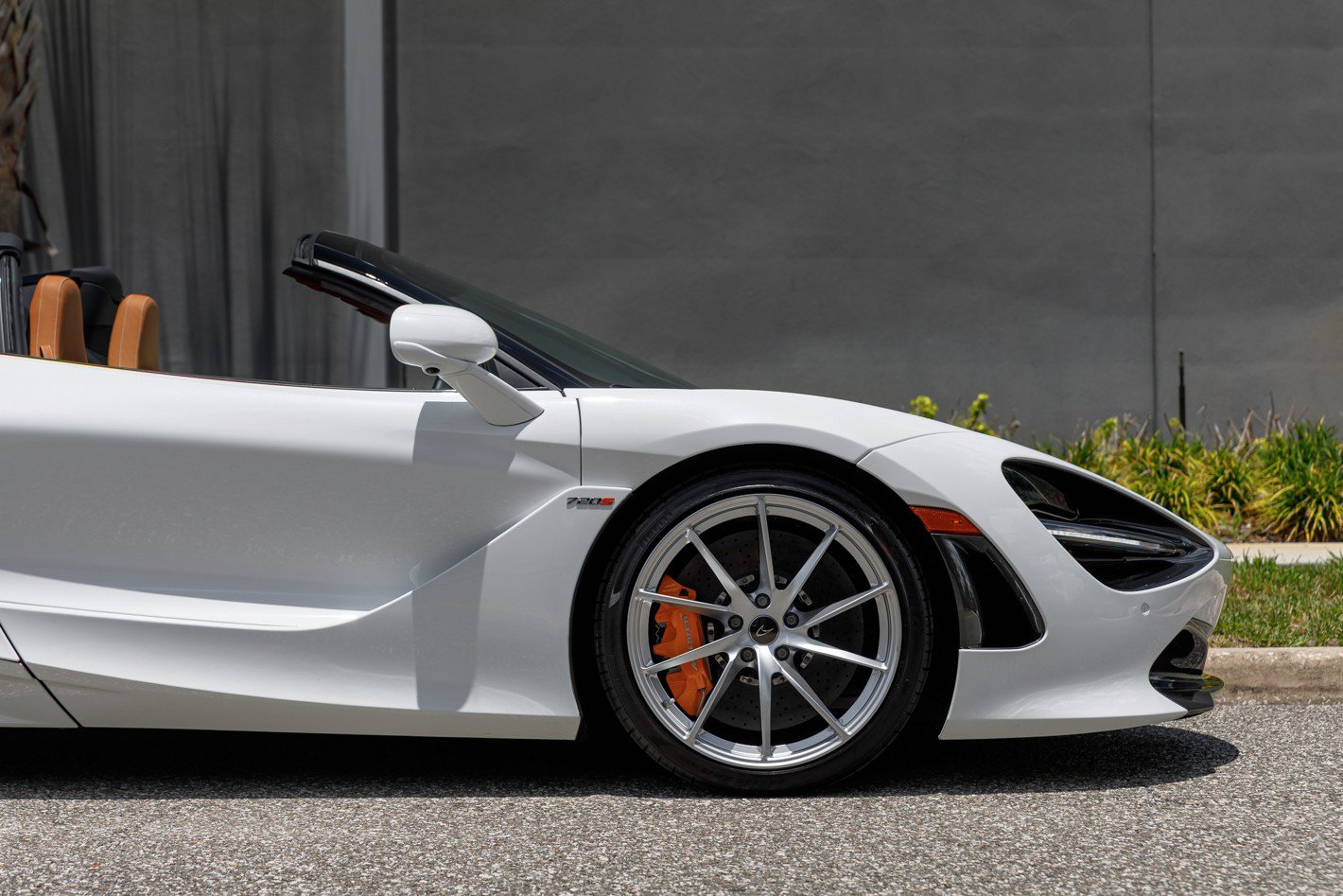 Used 2020 McLaren 720S Spider photo 12