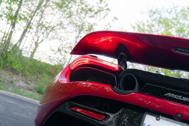 Used 2021 McLaren 720S Performance photo 38