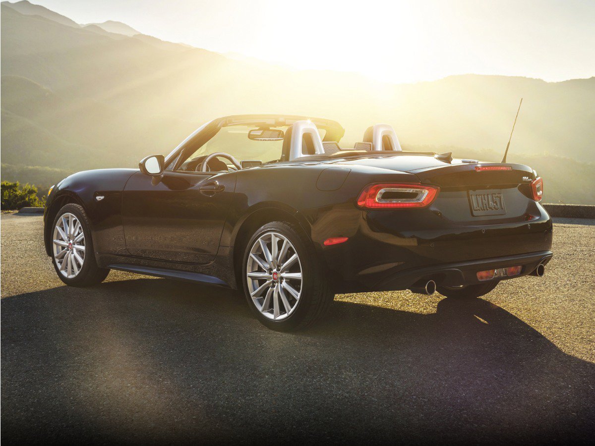 Used 2018 FIAT 124 Spider Lusso w/ Convenience Group