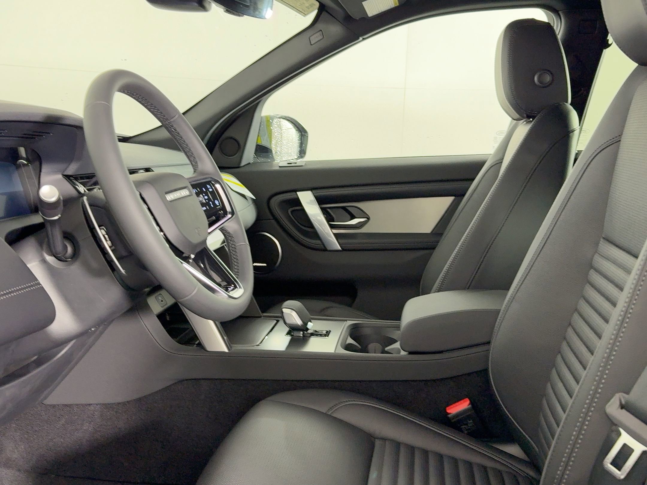 2026 Land Rover Discovery Sport Landmark