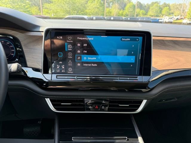 2024 Volkswagen Atlas SE