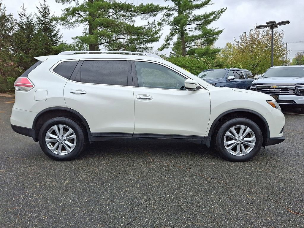 2016 Nissan Rogue SV