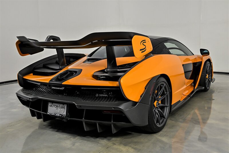 Used 2019 McLaren Senna photo 15