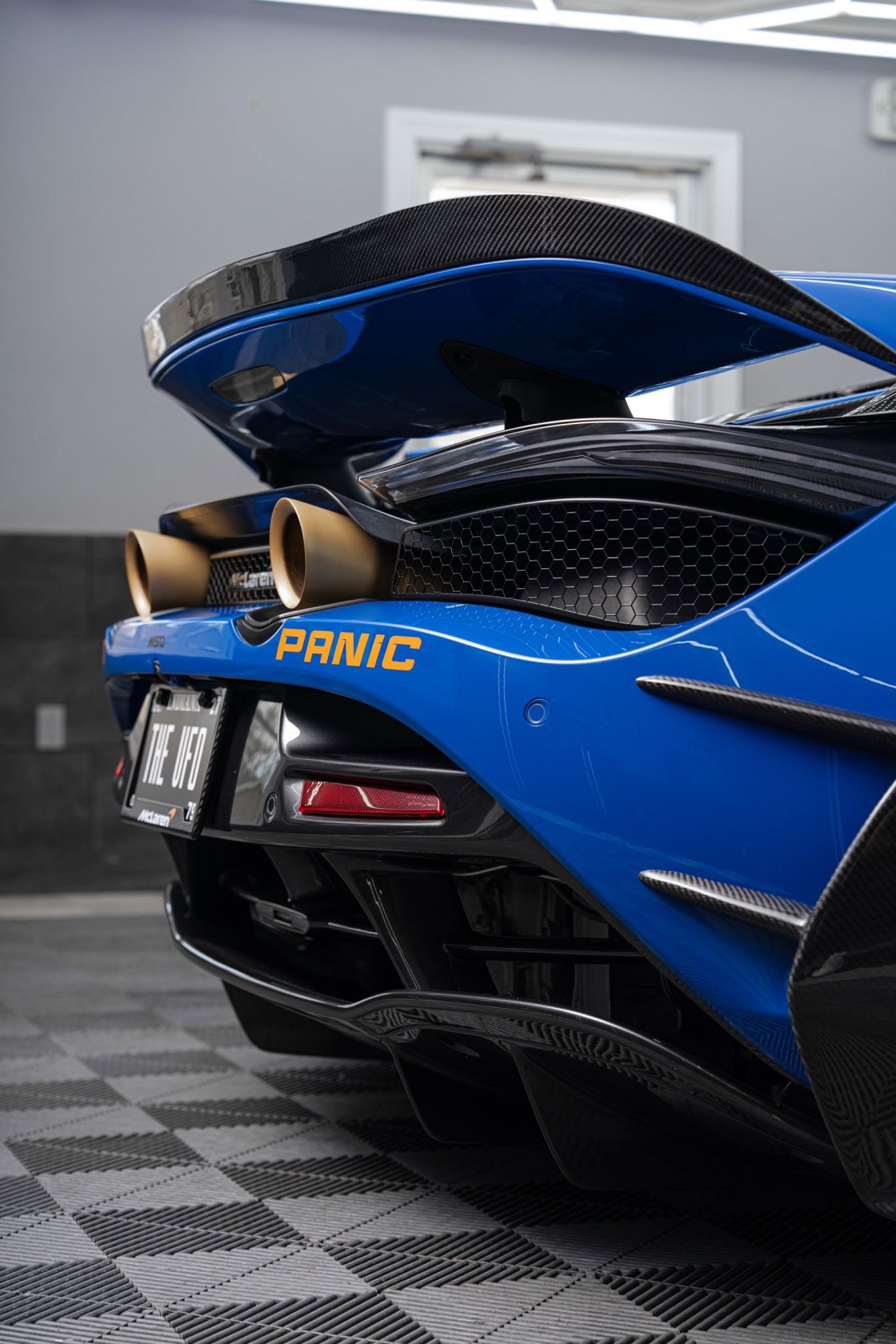 Used 2018 McLaren 720S Performance photo 11