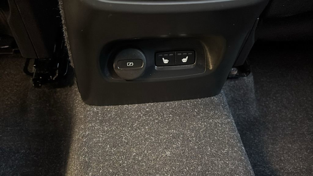 2021 Volvo Xc40 T5 R-Design