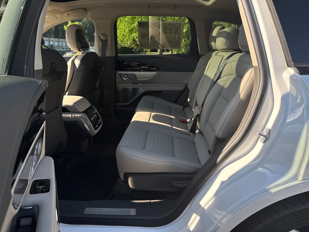 2025 Lincoln Nautilus Reserve