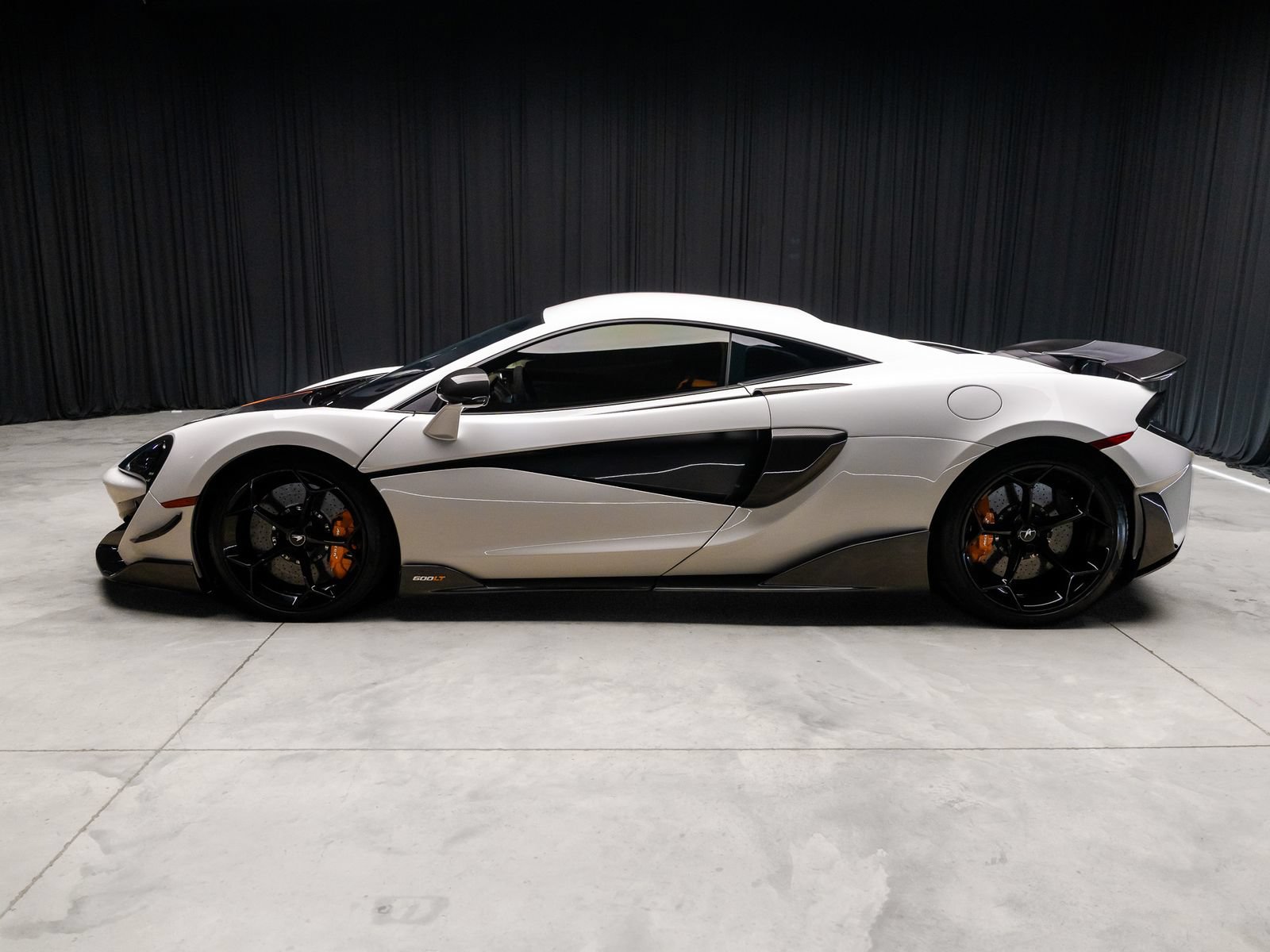 Used 2019 McLaren 600LT photo 14