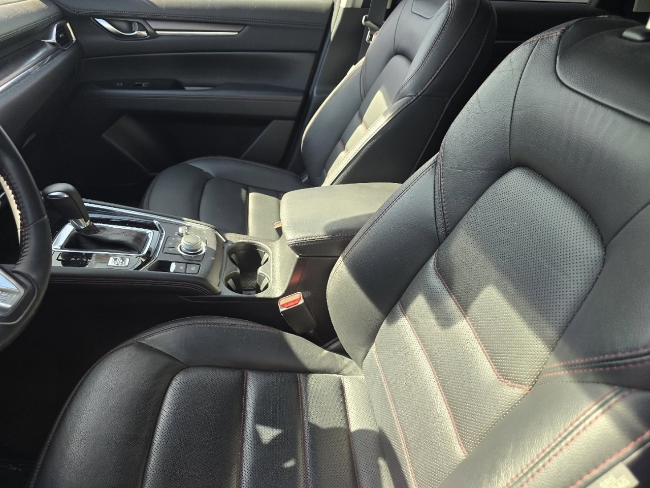 2023 MAZDA Cx-5 Carbon Edition