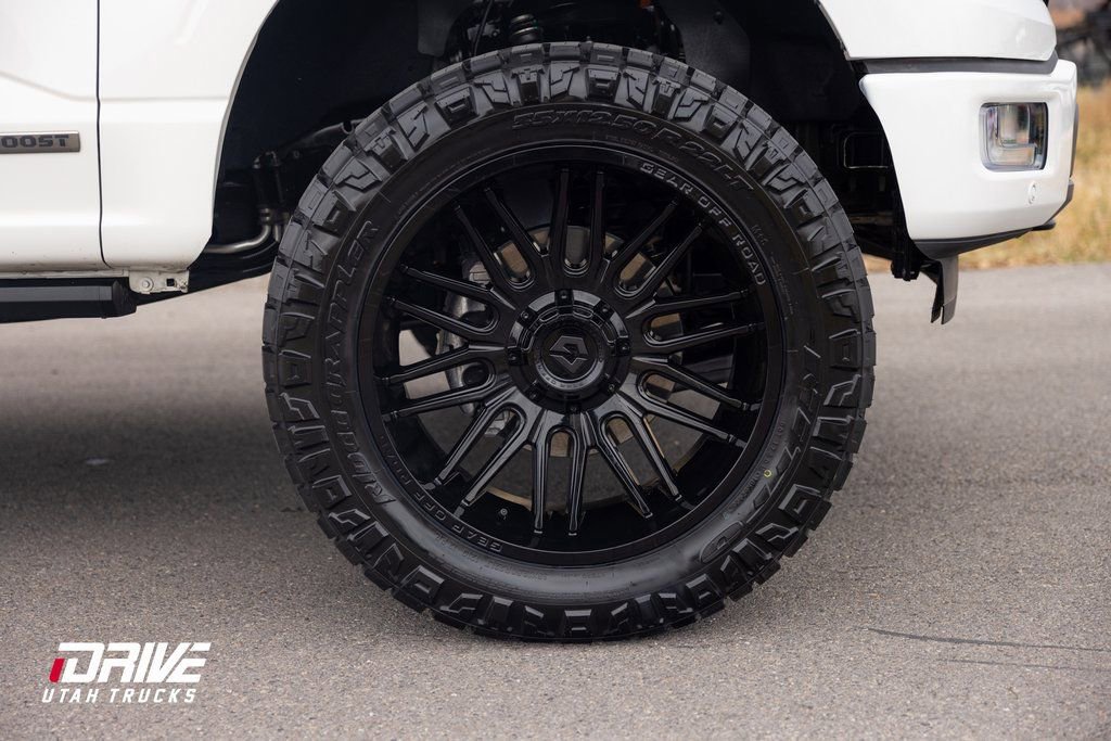 2025 Ford F150 Platinum