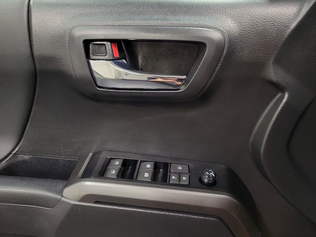 2023 Toyota Tacoma TRD Off-Road