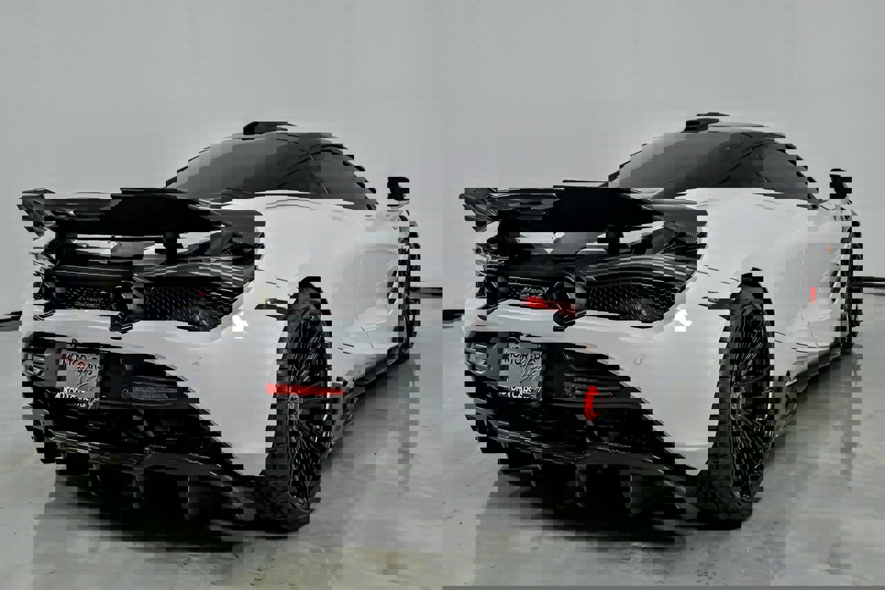 Used 2018 McLaren 720S Performance photo 14