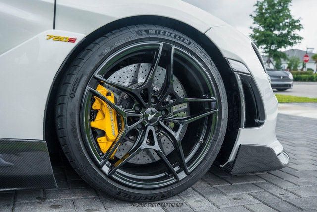Used 2020 McLaren 720S Performance photo 70