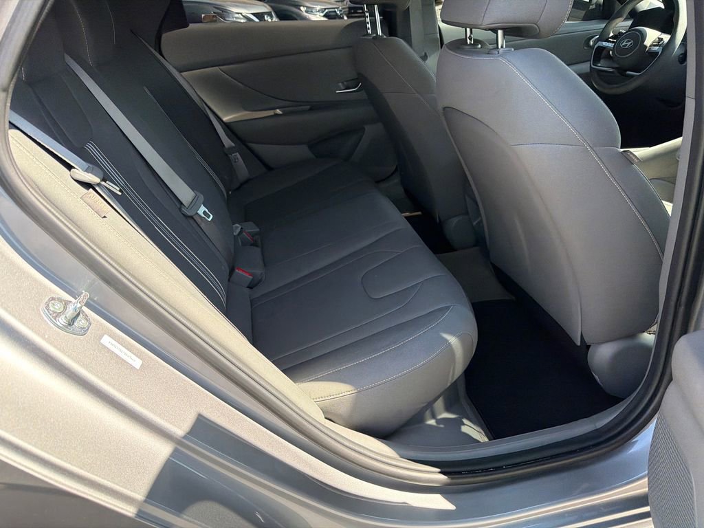 2025 Hyundai Elantra Blue