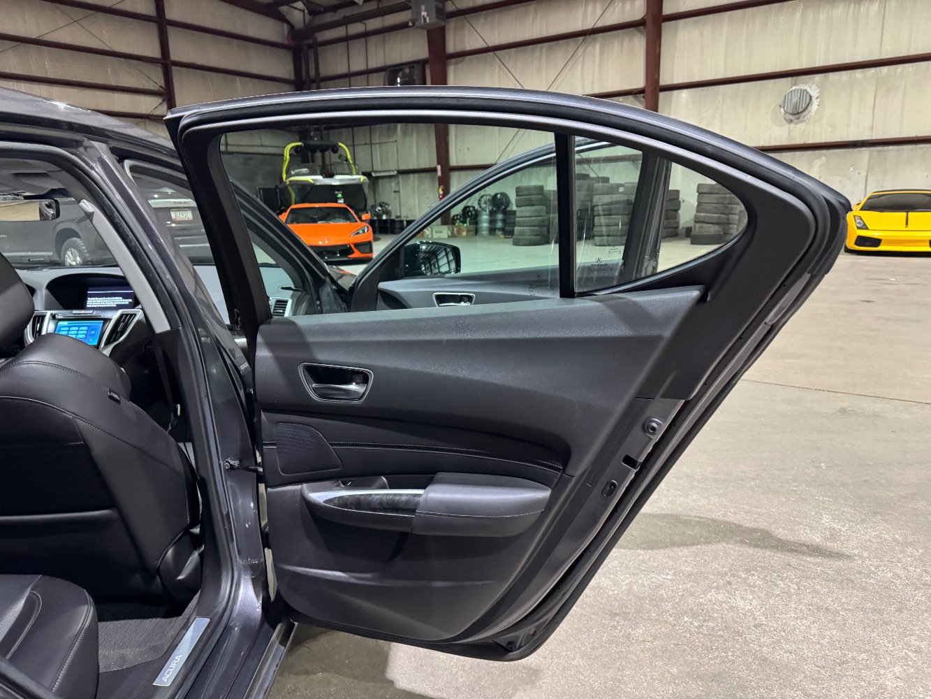 2019 Acura TLX w/ Technology Package