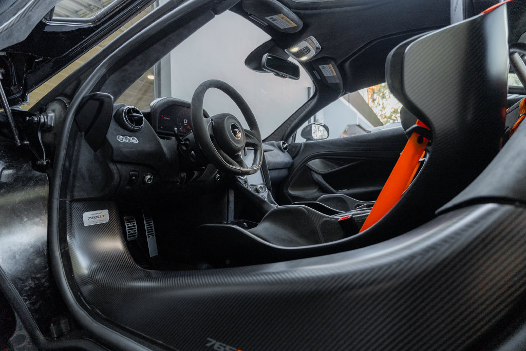 Used 2021 McLaren 765LT photo 48