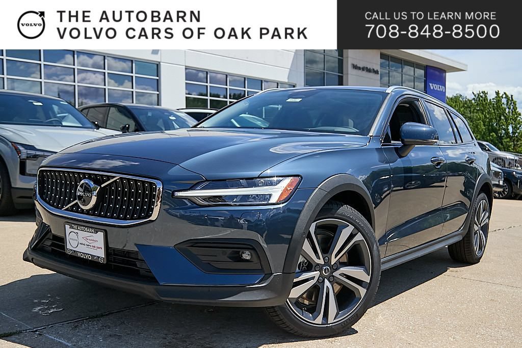 New 2026 Volvo V60 B5 Cross Country Plus w/ Climate Package