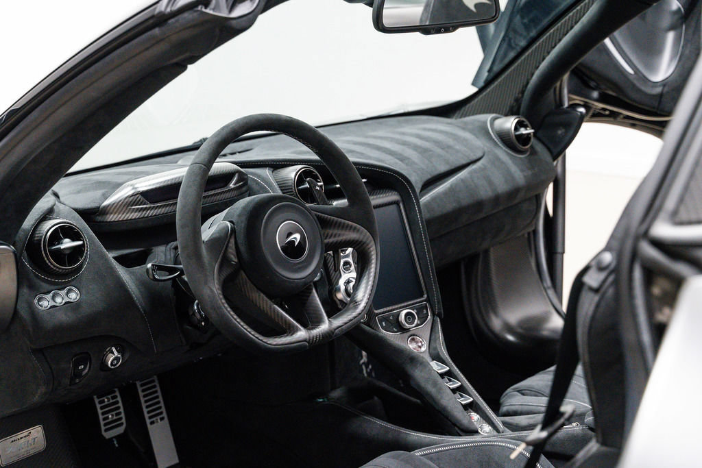 Used 2022 McLaren 765LT photo 6
