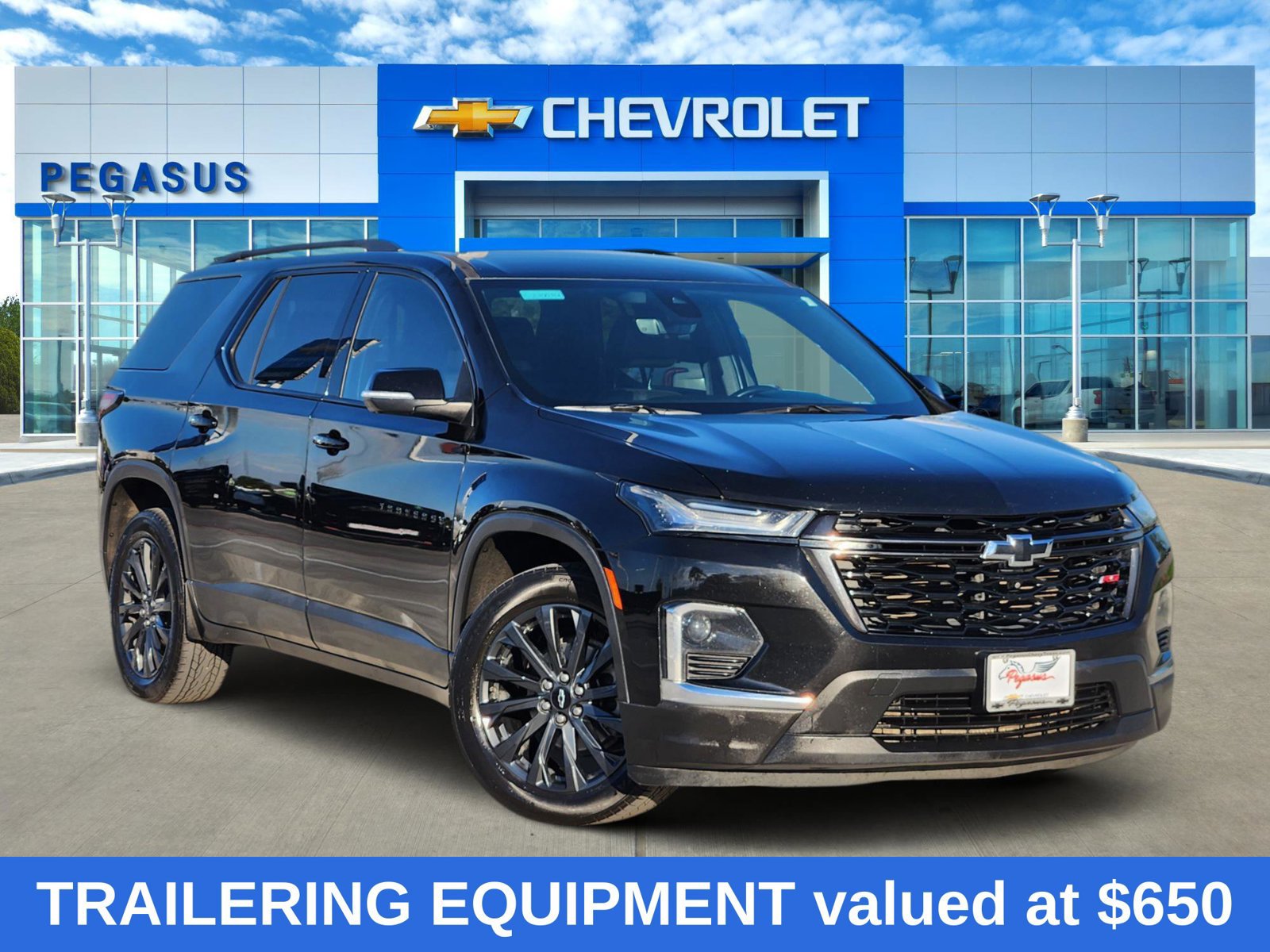 Used 2023 Chevrolet Traverse RS