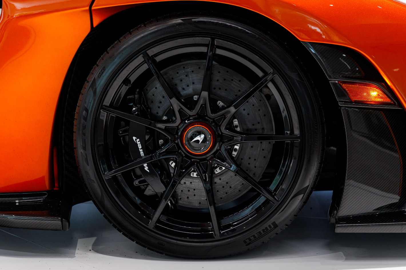 Used 2019 McLaren Senna photo 33