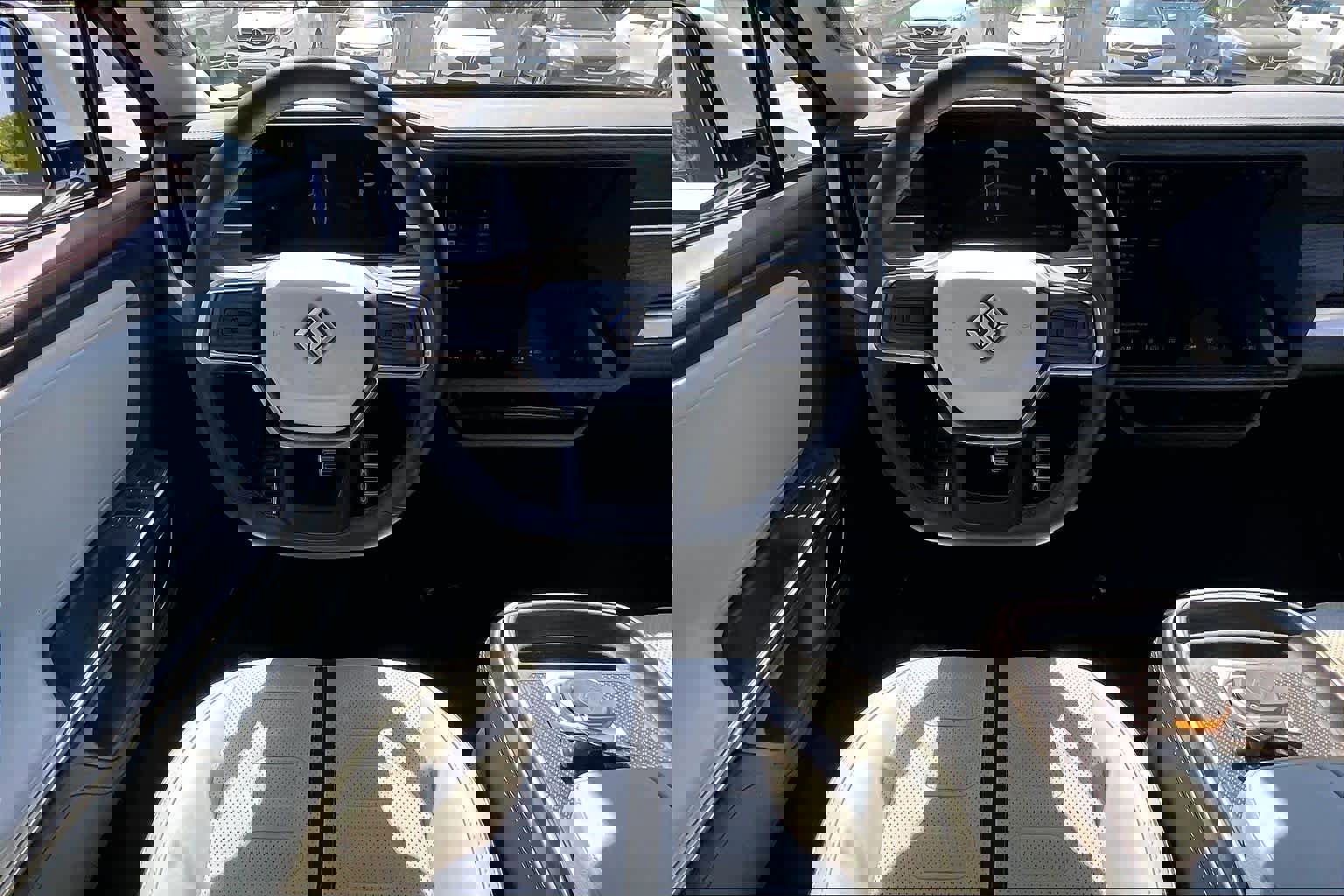 2024 Rivian R1S Adventure