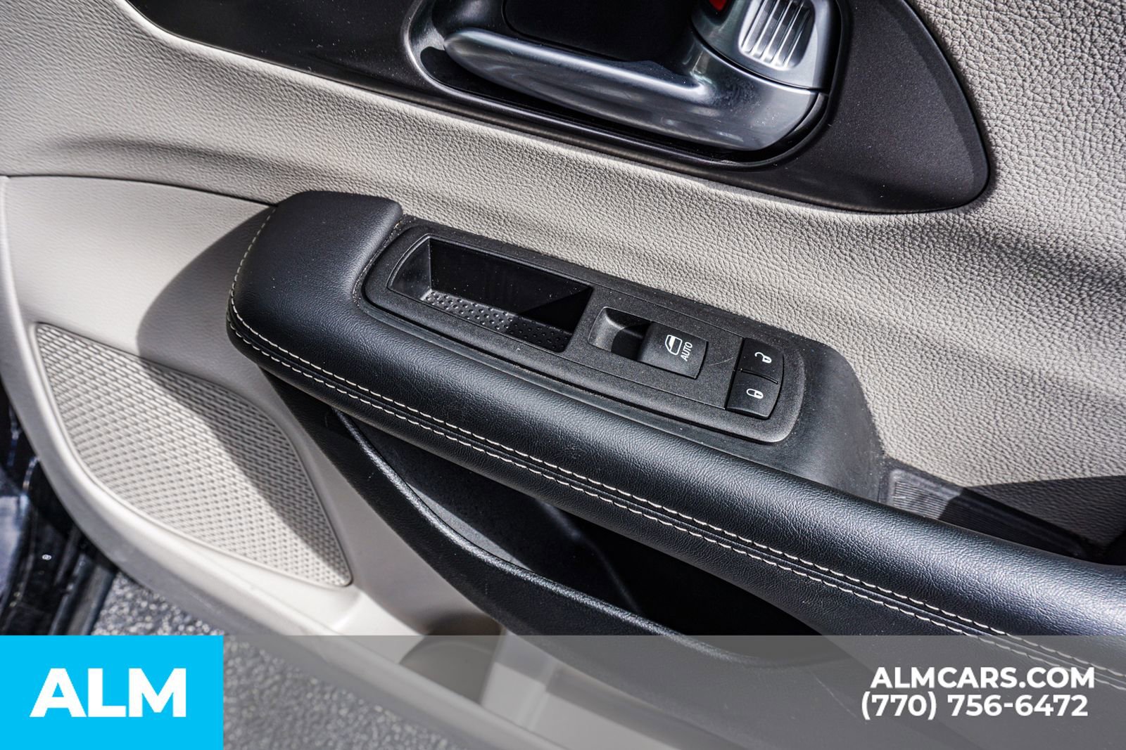 2024 Chrysler Pacifica Touring-L