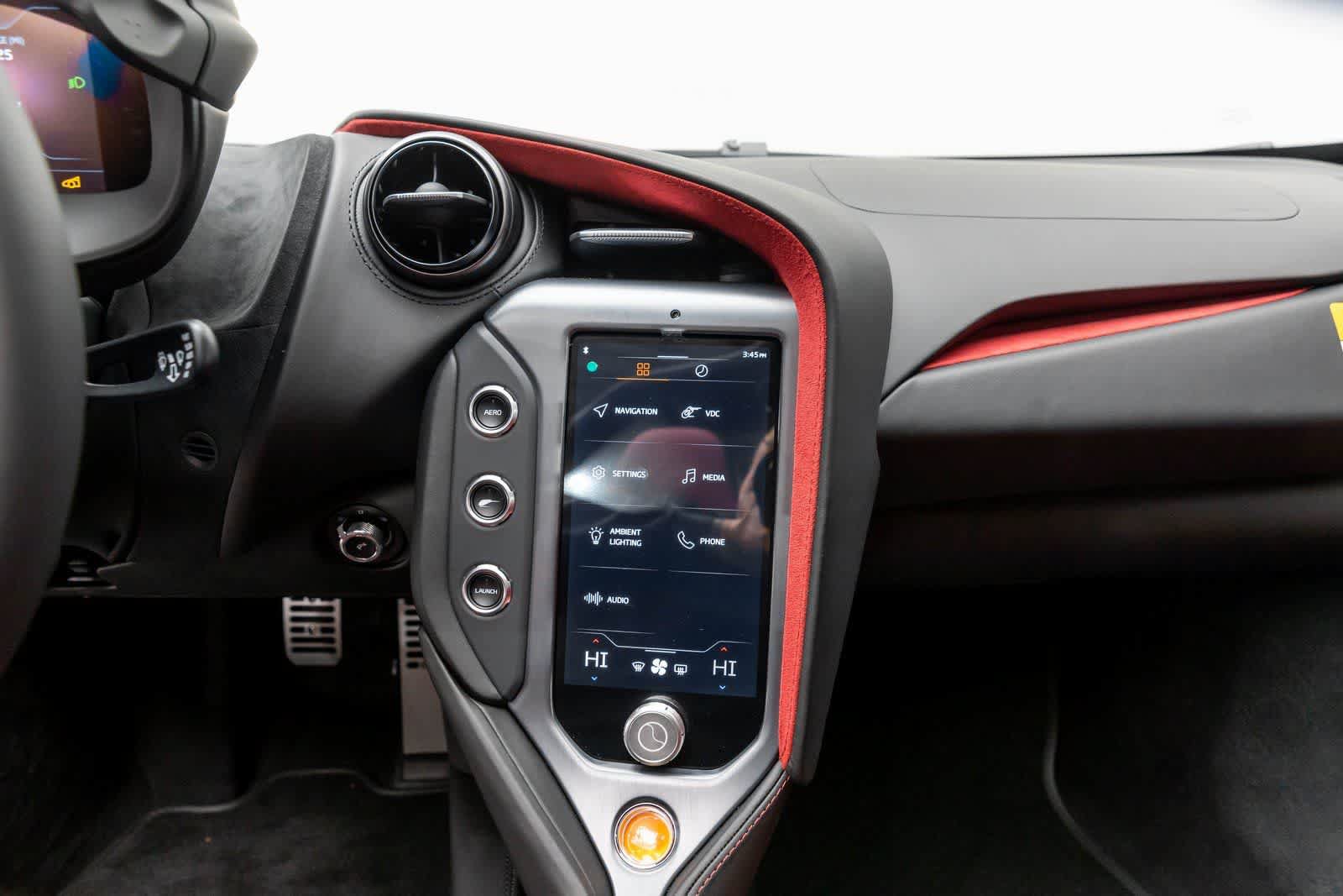 New 2026 McLaren 750S photo 15