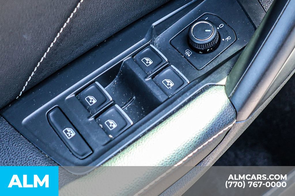 2023 Volkswagen Tiguan SE R-Line