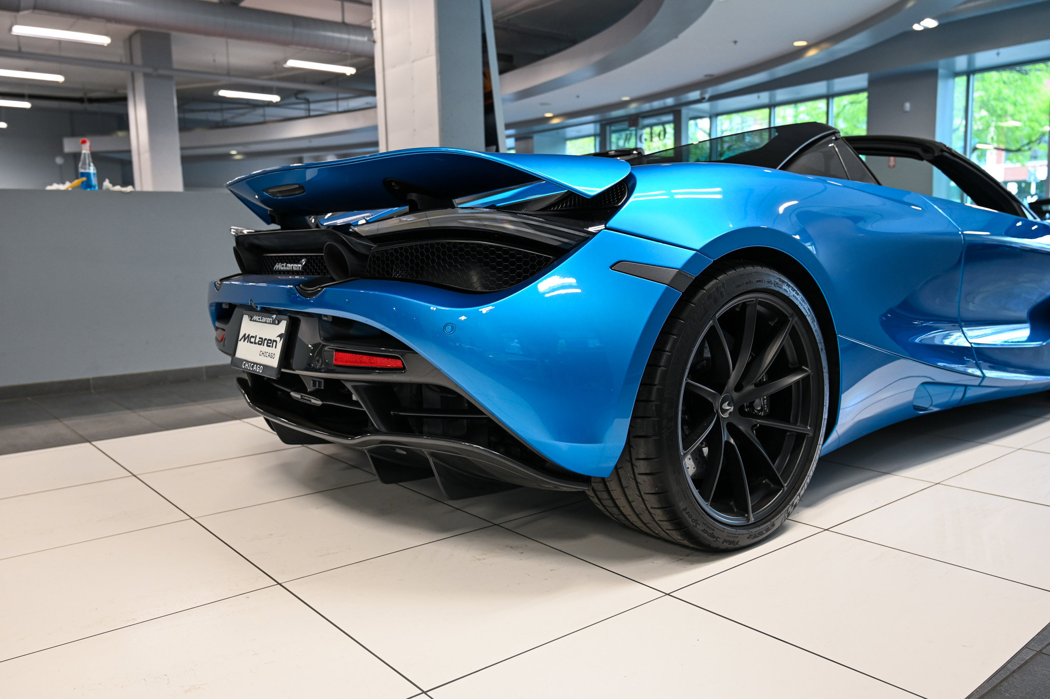 Used 2020 McLaren 720S Luxury photo 15