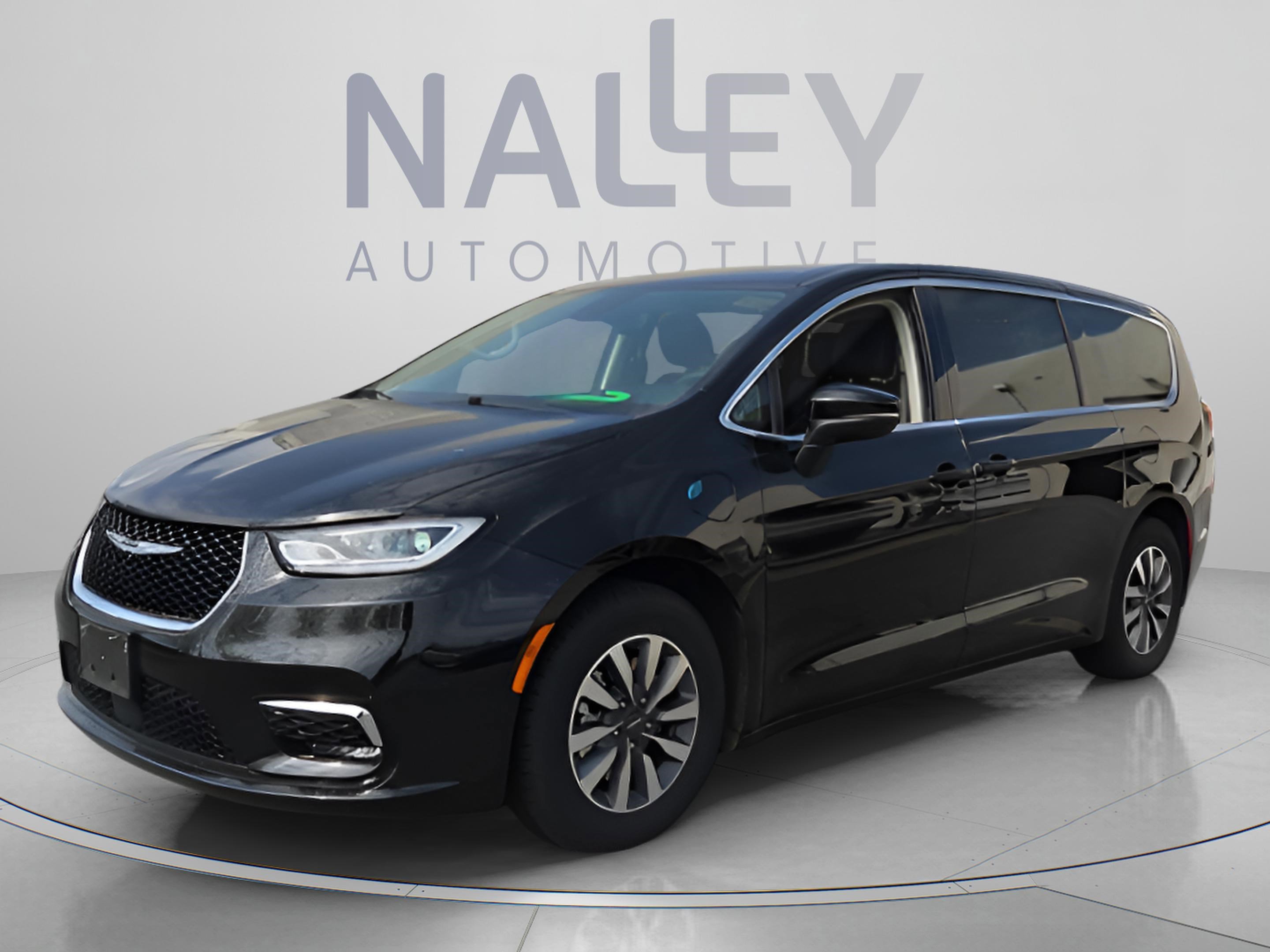 2023 Chrysler Pacifica Touring-L