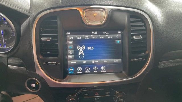 2021 Chrysler 300 Touring