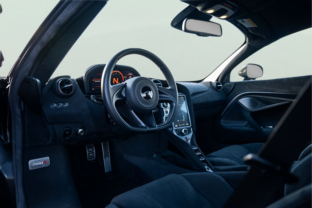 Used 2020 McLaren 720S Spider photo 39