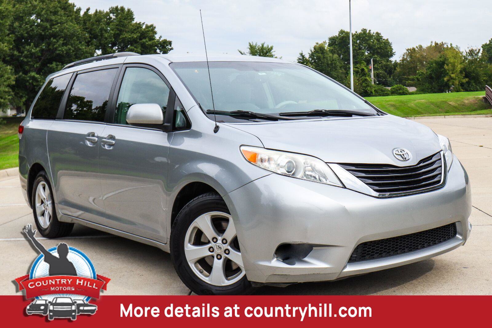 Used 2011 Toyota Sienna LE w/ Towing Pkg
