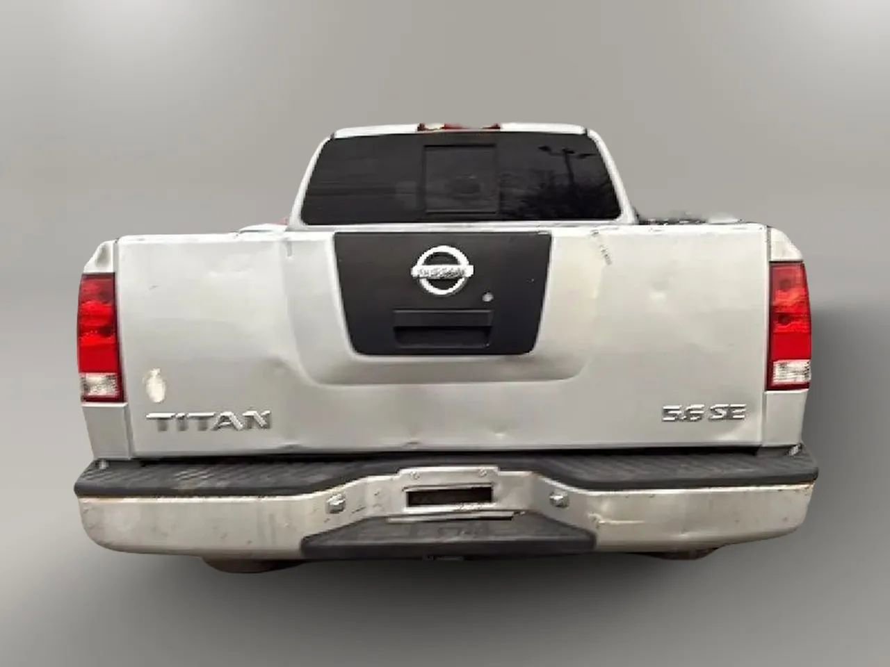 2004 Nissan Titan SE
