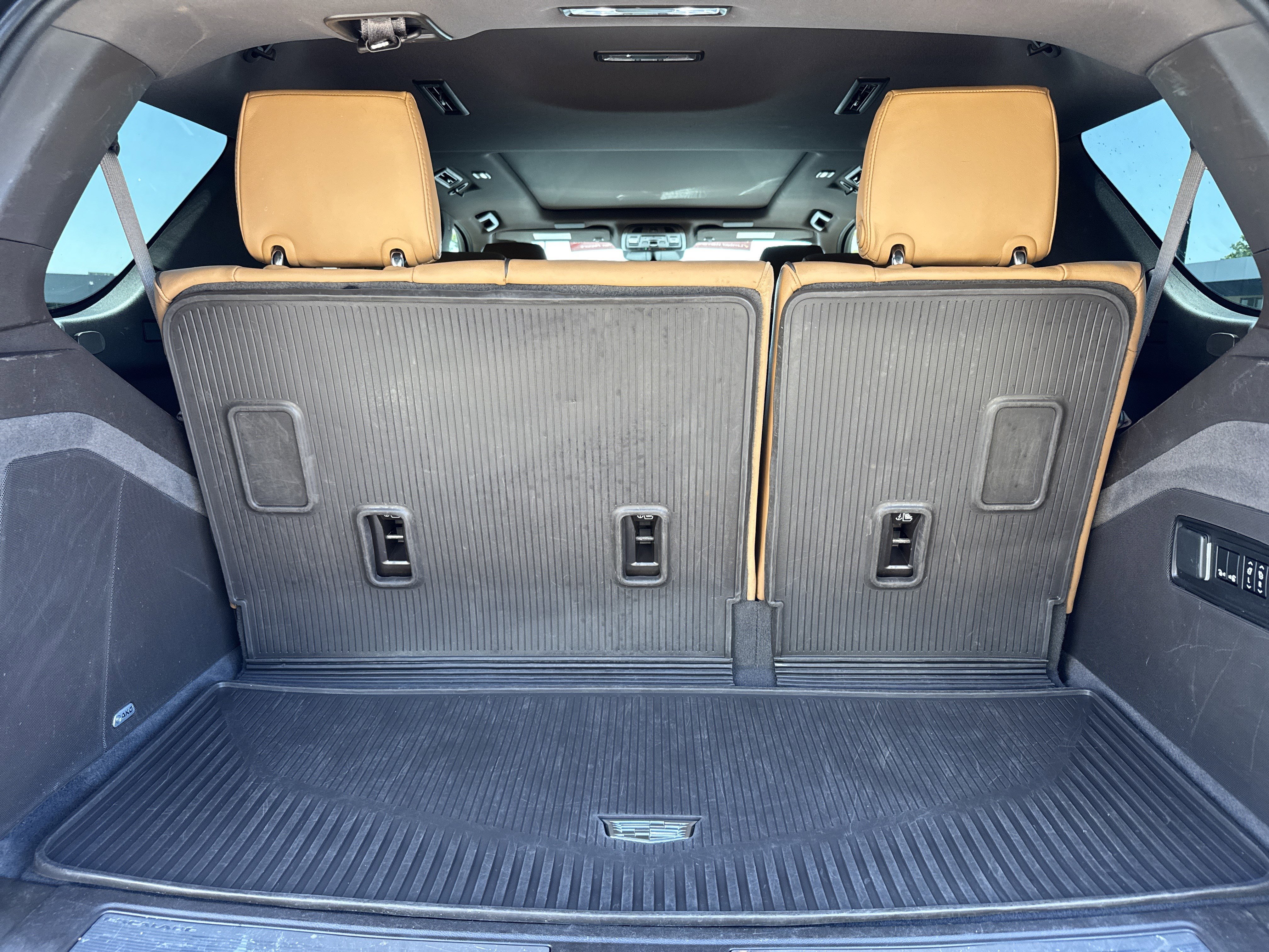 2022 Cadillac Escalade Sport