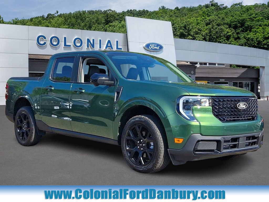 Certified 2025 Ford Maverick Lariat w/ Black Appearance Package