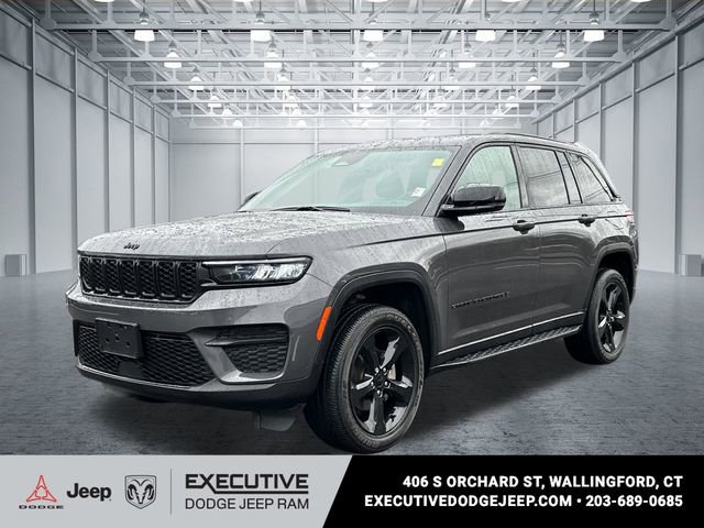 Used 2024 Jeep Grand Cherokee Altitude
