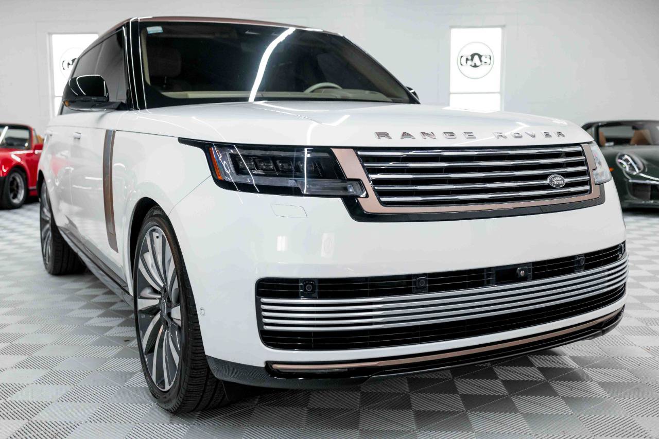 2024 Land Rover Range Rover SV