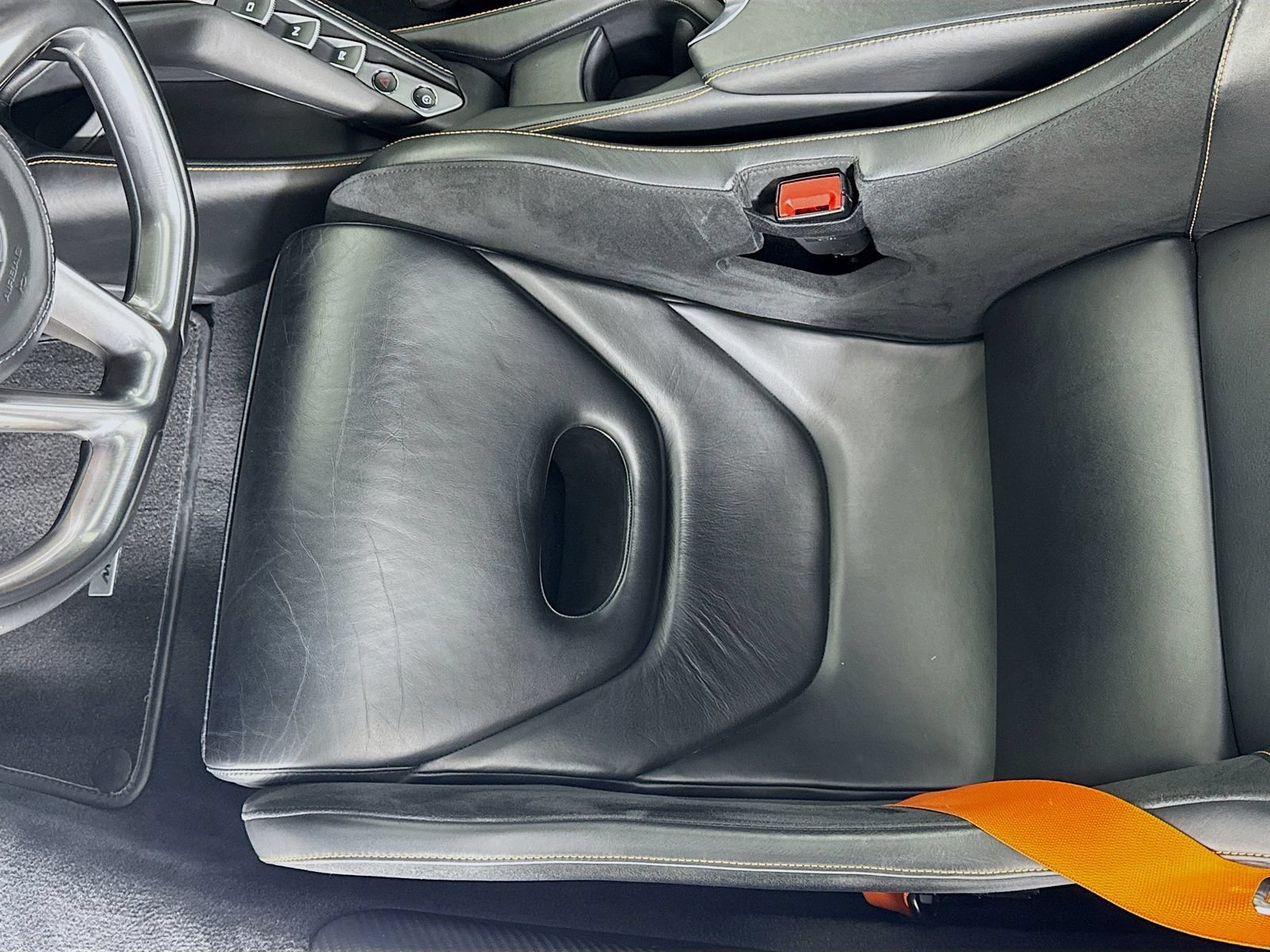 Used 2024 McLaren 750S photo 18