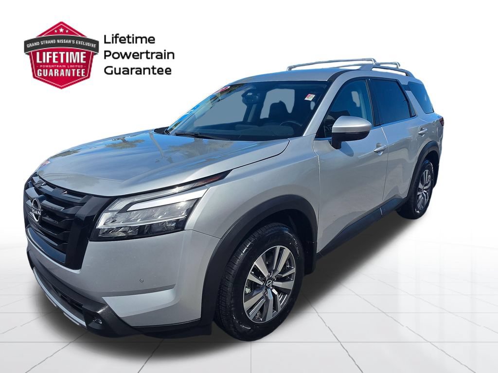 Certified 2022 Nissan Pathfinder SL w/ SL Black Package